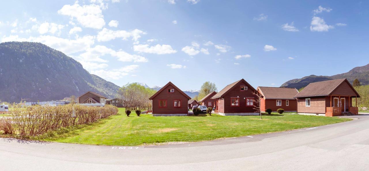 Forde Gjestehus Og Camping Esterno foto
